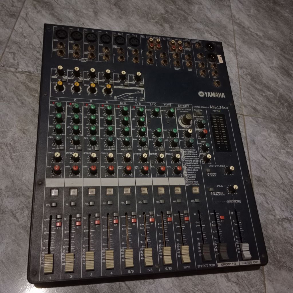 mixer Yamaha mg 124cx original Indonesia Raya josjis