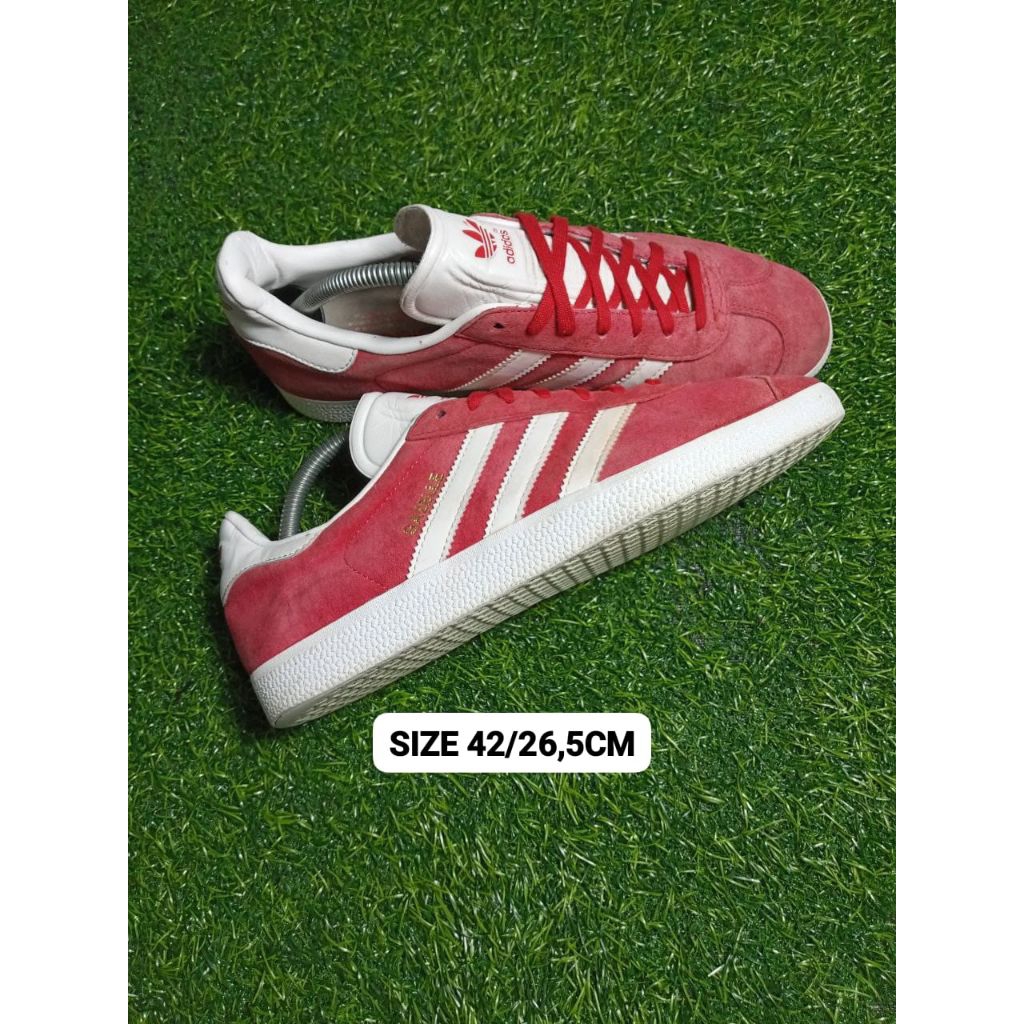 sepatu gazelle II