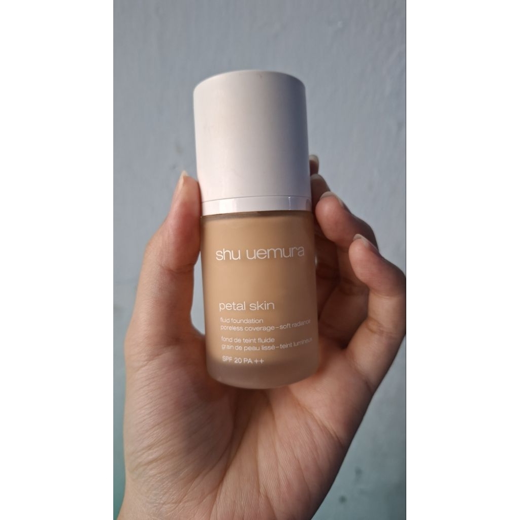 Preloved Shu Uemura Petal Skin Fluid Foundation//564 medium light sand