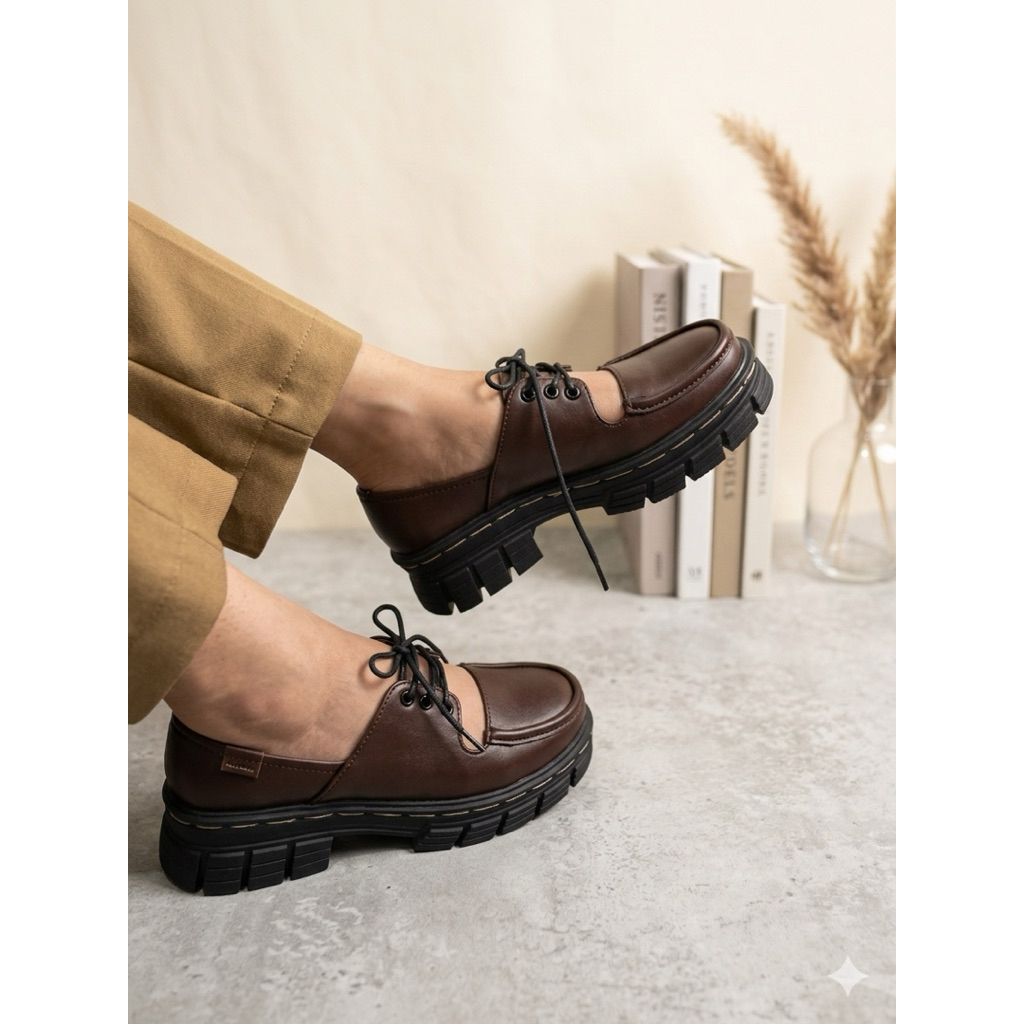 TapTapSole - Mary Docs Sepatu Wanita Docmart - Black, Cream, Brown