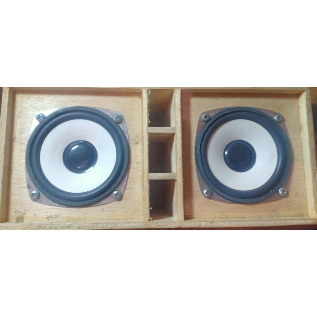 Box Speaker + Speaker 3 inch - 3,5 inch