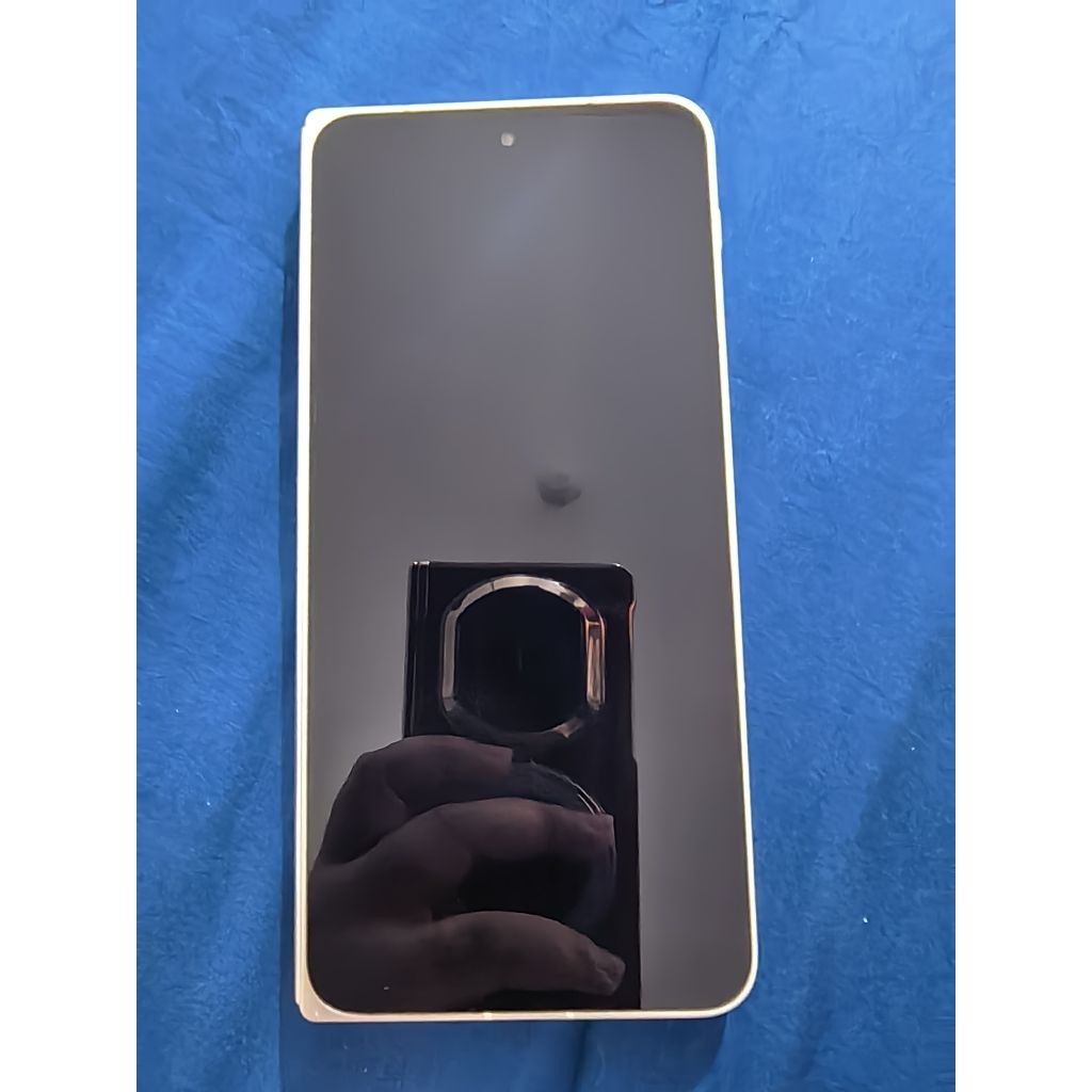 Oppo Find N3 Fold second