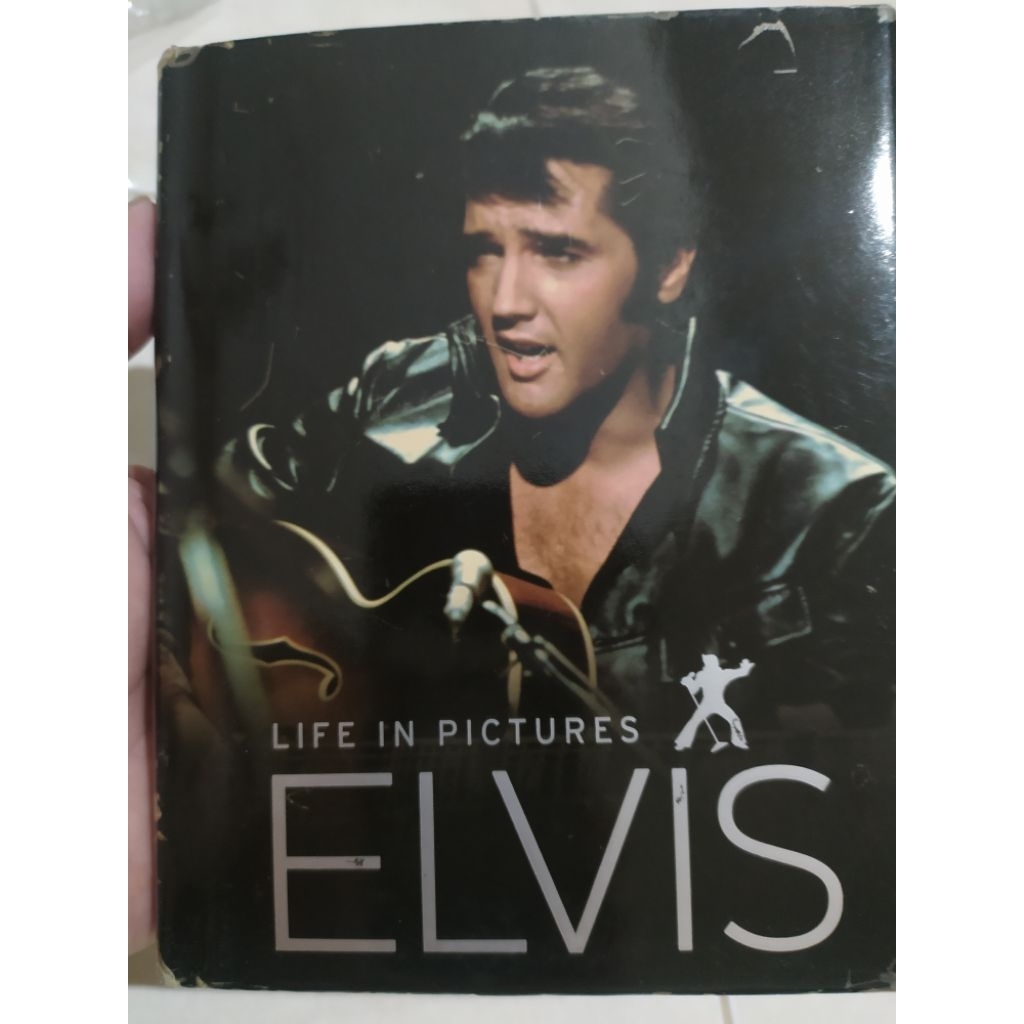 Buku Elvis Life in Pictures Musik Music Rock n Roll Biografi Musisi Lagu Song