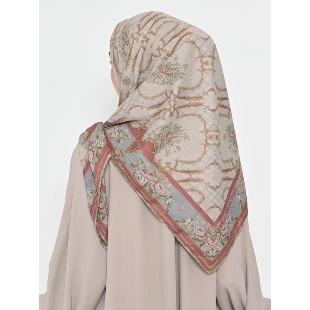 Preloved Izmir scarf by Pelangi Asmara