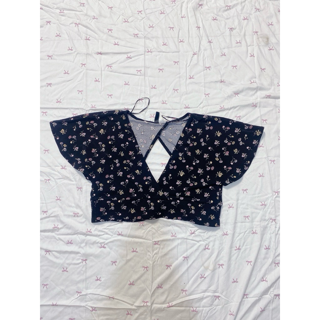 crop top backless