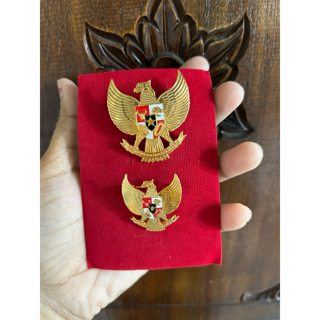 PIN BROS GARUDA SEPUHAN EMAS