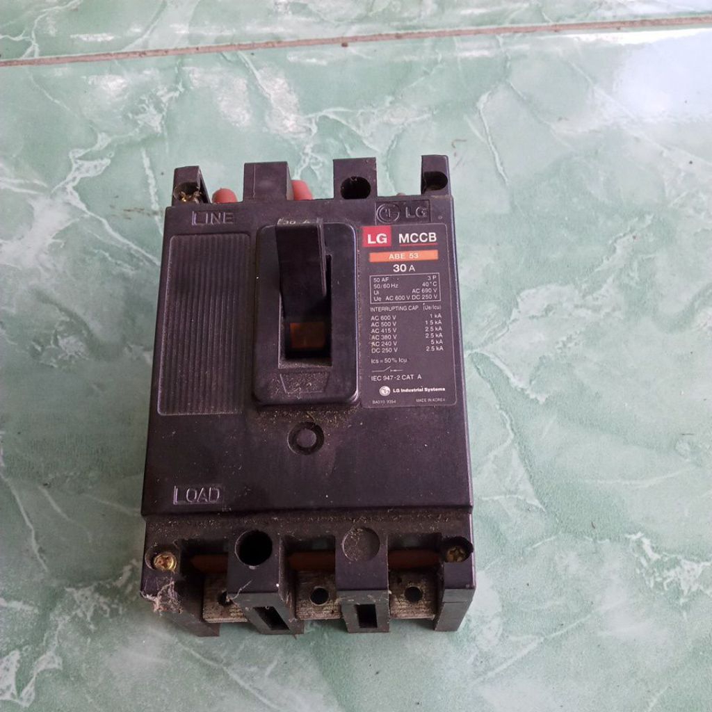 mccb 30a LG