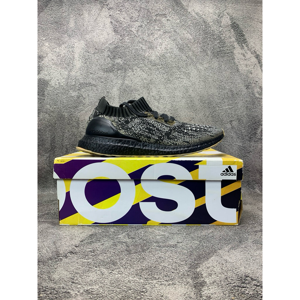 Sepatu Second Original  Adidas Ultraboost Uncaged  Black White  Size 42 Insole 26,5 cm