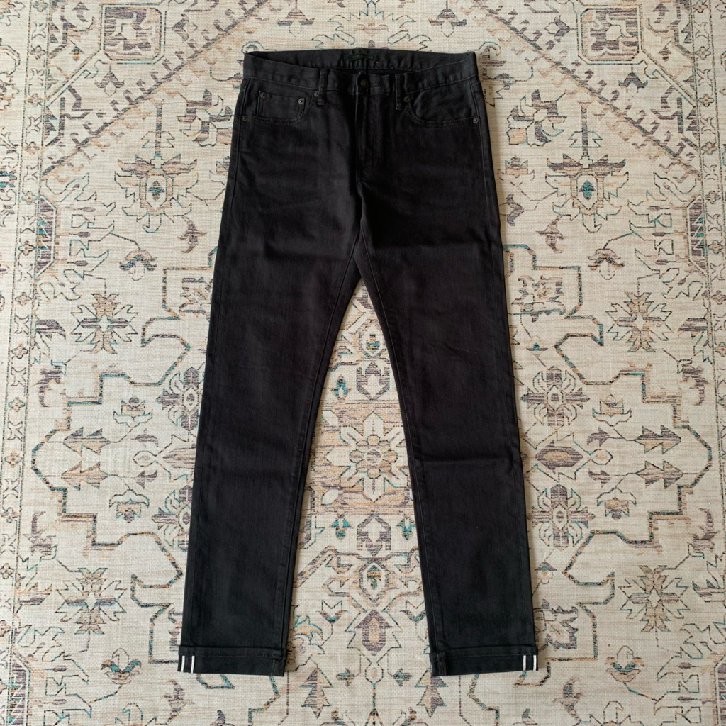 UNIQLO SELVEDGE BLACK