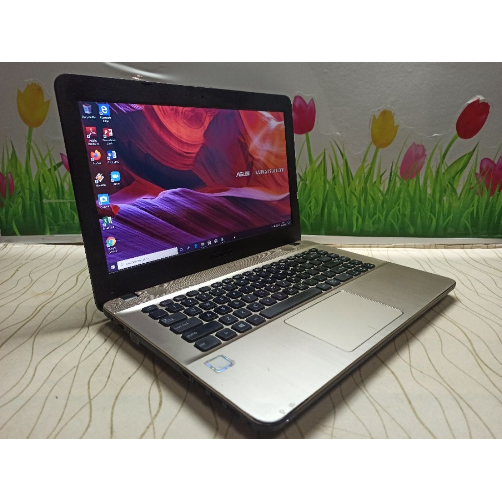 Laptop sekolah /karyawan.. Asus Vivobook 14 X441UBR Core i3 Gen7 /8GB /500GB