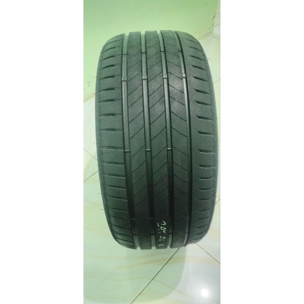 ban mobil copotan bridgestone 245/40 R18