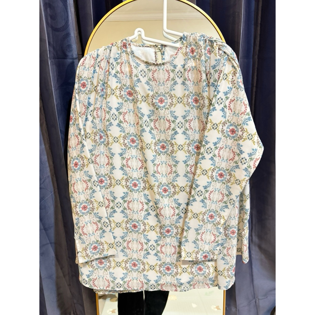 Preloved blouse nada puspita
