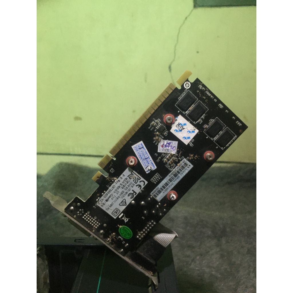 VGA GT 710