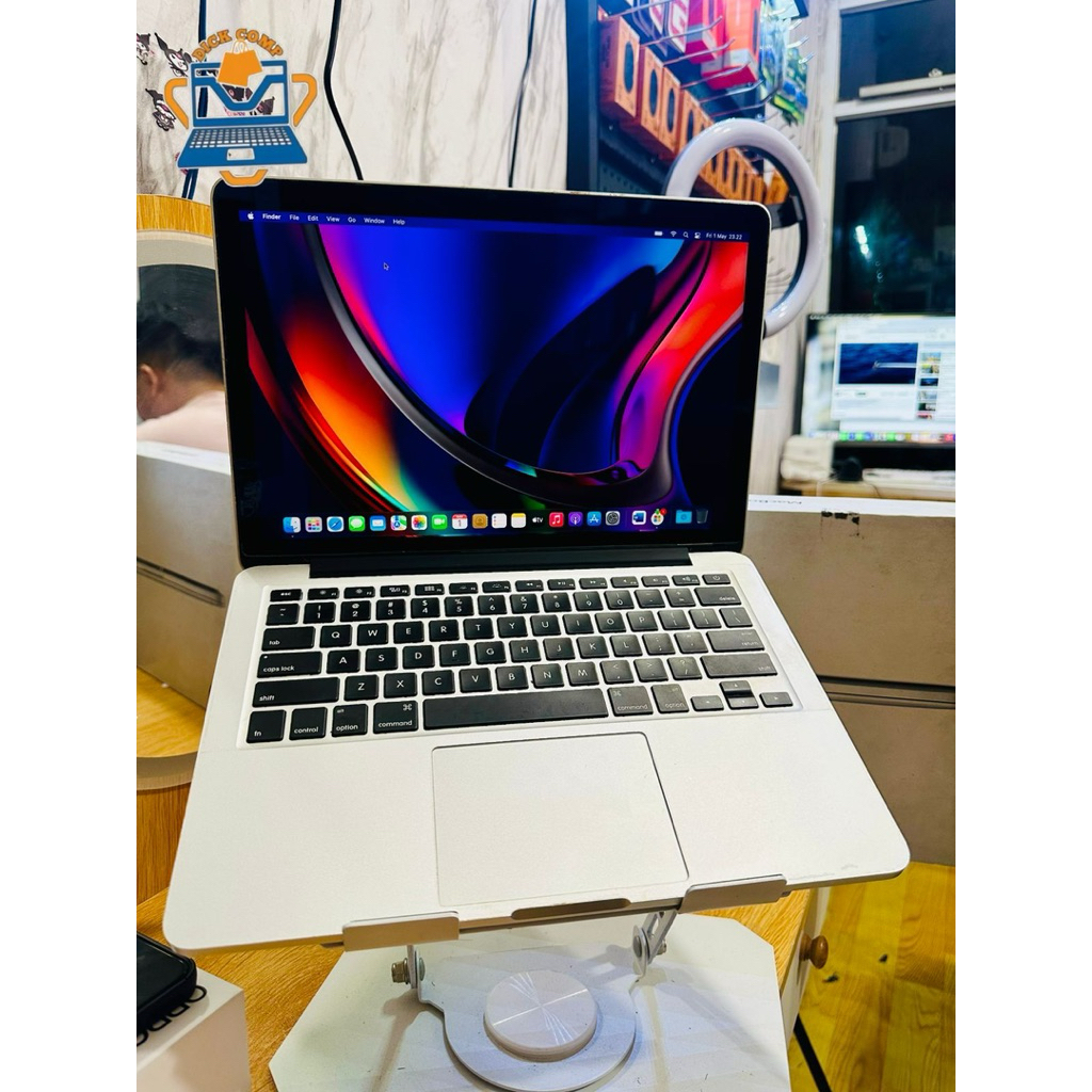 MacBook Pro Retina 2013. core i5. ram 8/256gb ssd. normal + Dush