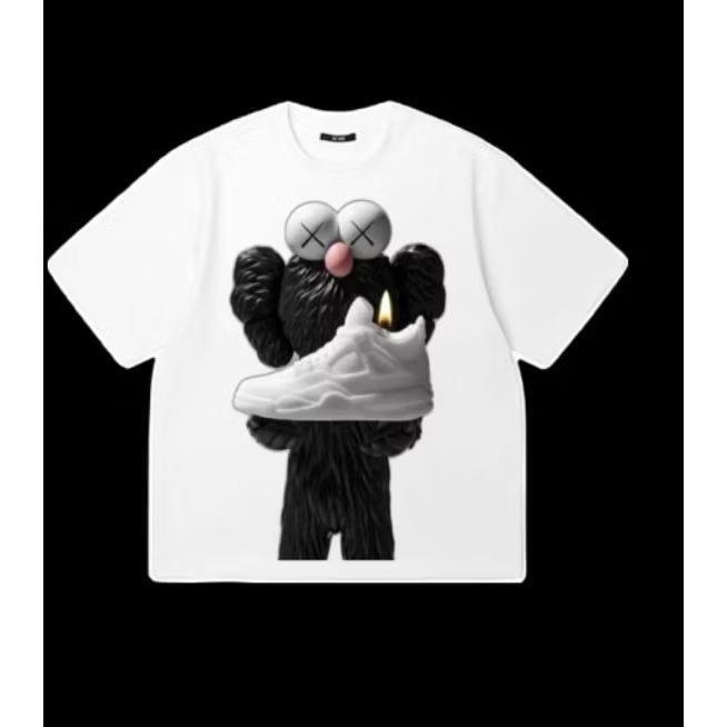 Kaos Grafis KAWS x Jordan 4 Sneaker Candle - Putih Premium