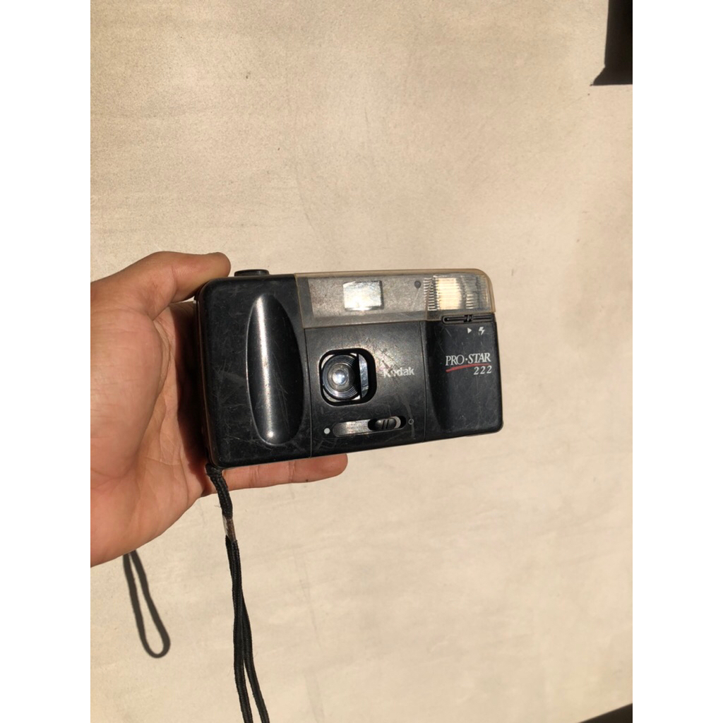 Kamera analog jadul kodak