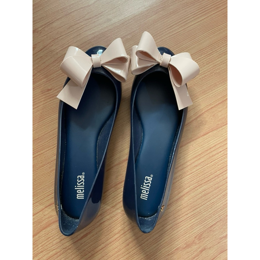 Preloved Melissa Original.