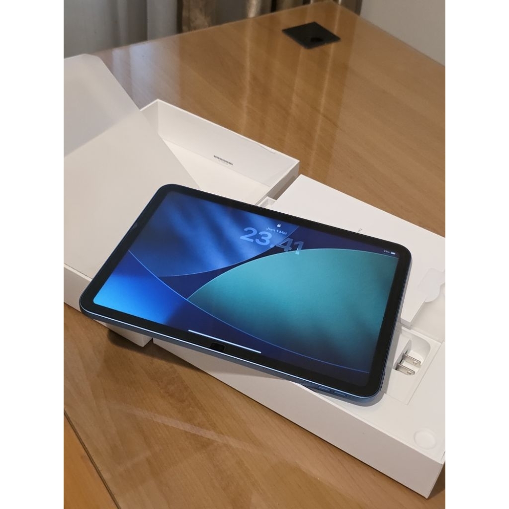 ipad 10th gen 64gb second like new