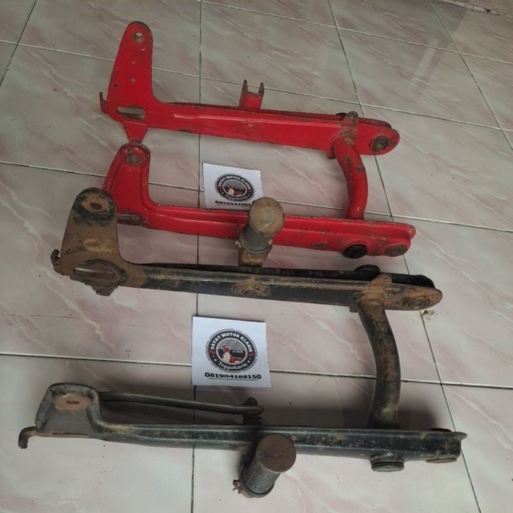 Swing arm Sapit Urang Garpu Belakang Capit Udang C70 MK3 K3 Supercub Supercup C700 C800 Orisinil Cop