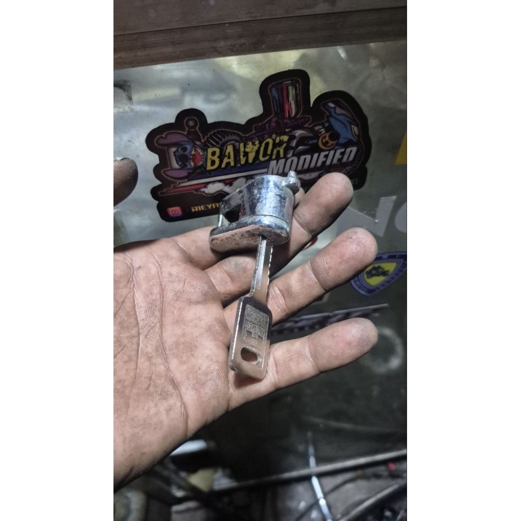 kunci helm ninja r ss kis