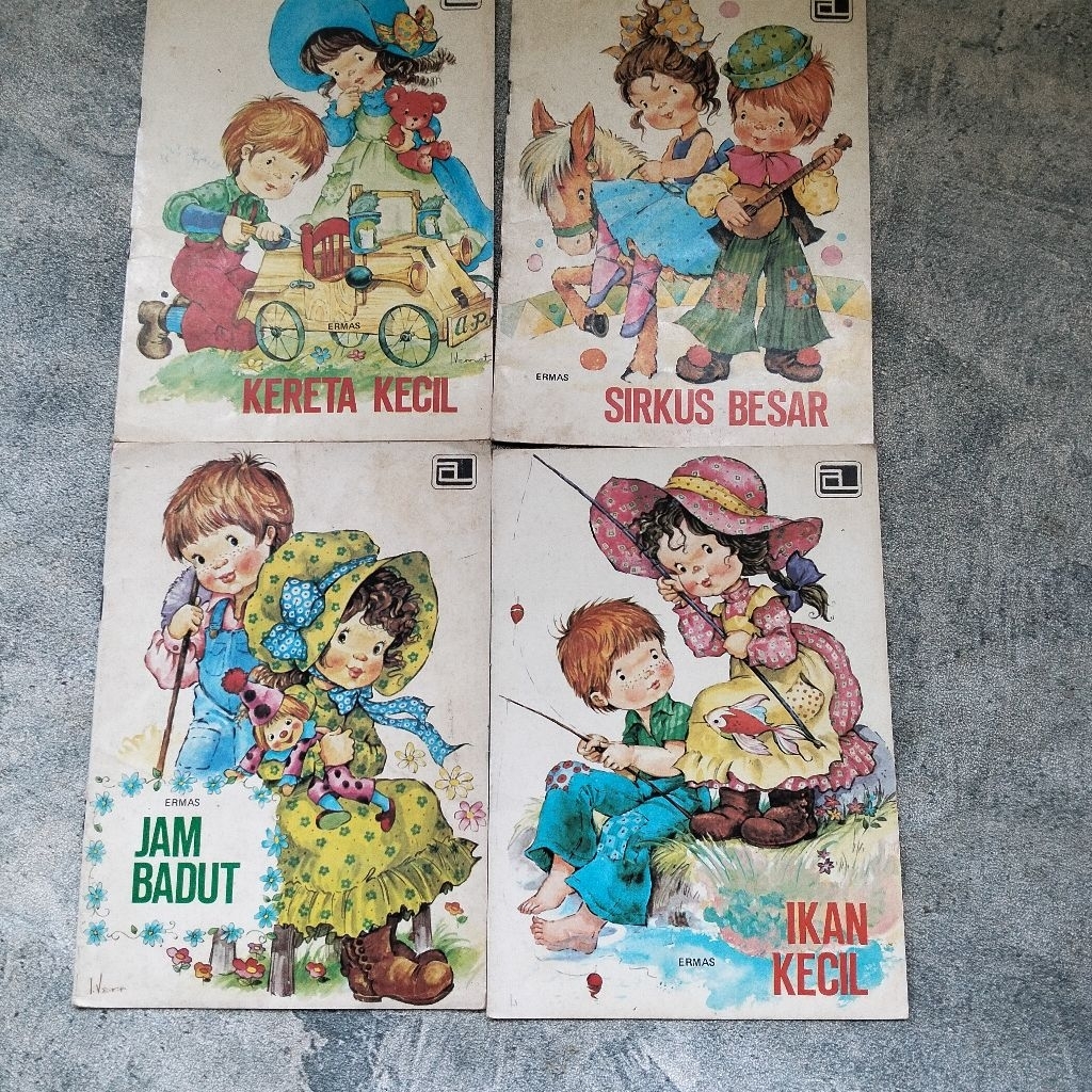 buku seri dua saudara ikan kecil, sirkus besar, jam badut, kereta kecil, buku anak vintage