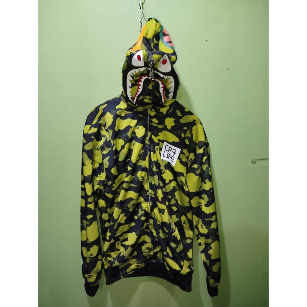 JAKET BOMBER BAPE SHARK CR7 LIFE CAMO HIJAU HITAM SIZE L FASHION BARU