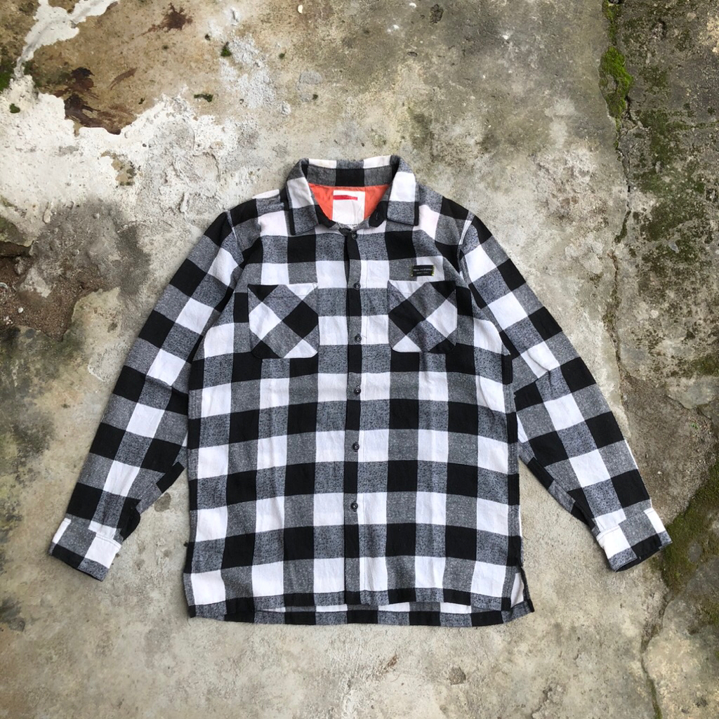 Kemeja flanel Roial California pocket ( second/bekas )
