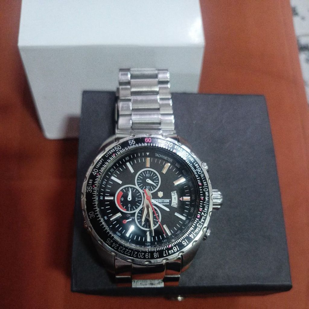 Jam tangan chronograph Expedition big size preloved second bekas