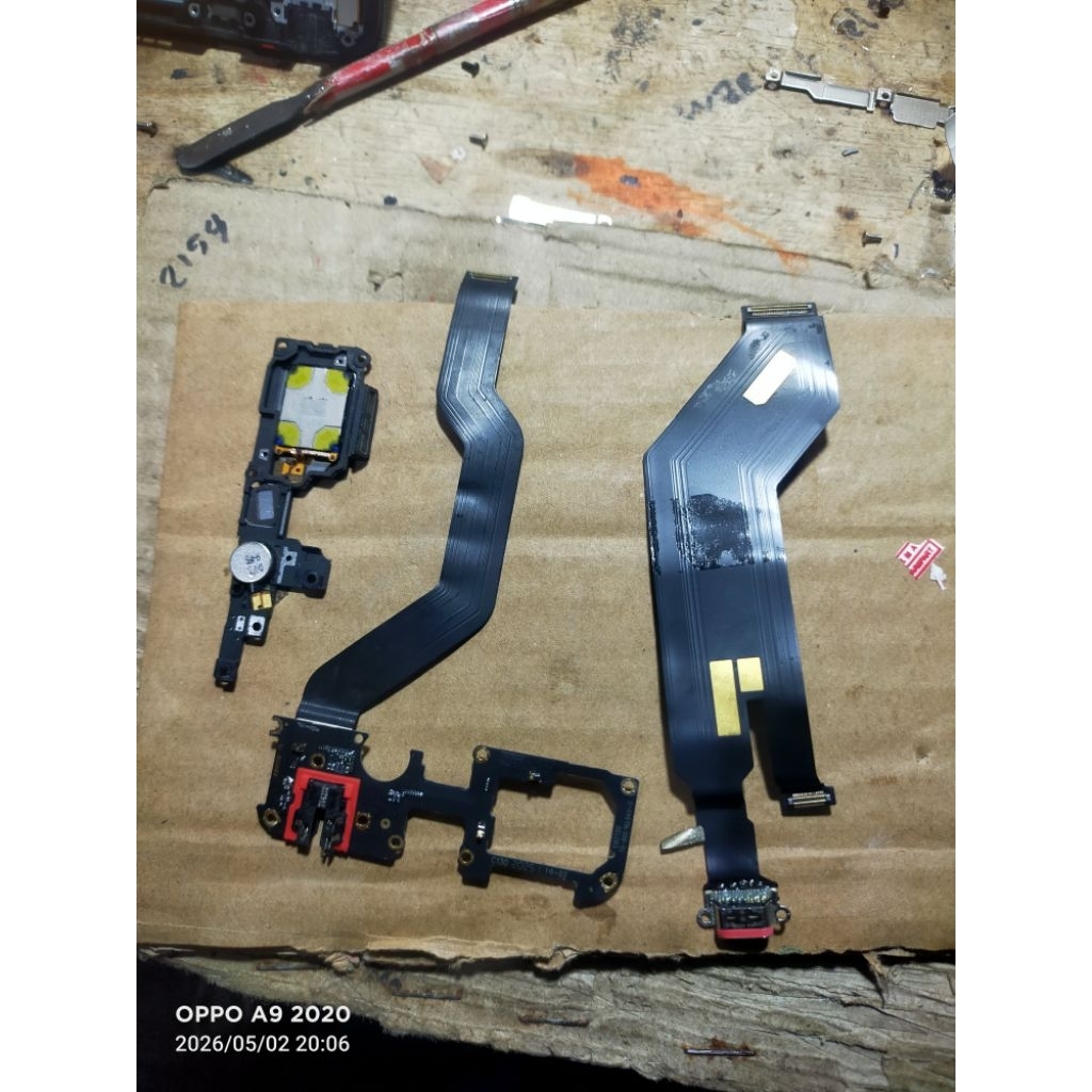 PAPAN CAS _ SPIKER MUSIK OPPO RENO 4 ORIGINAL COPOTAN