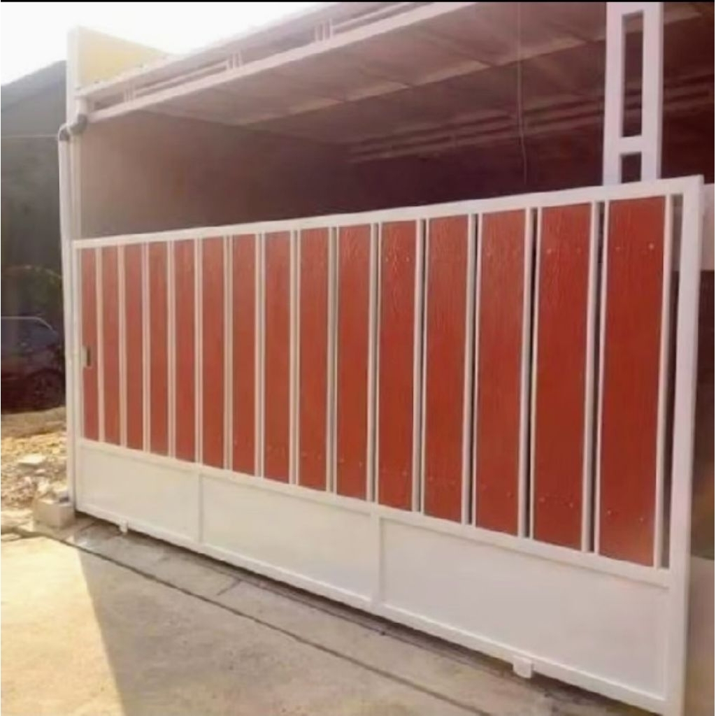 pagar minimalis modern motif kayu