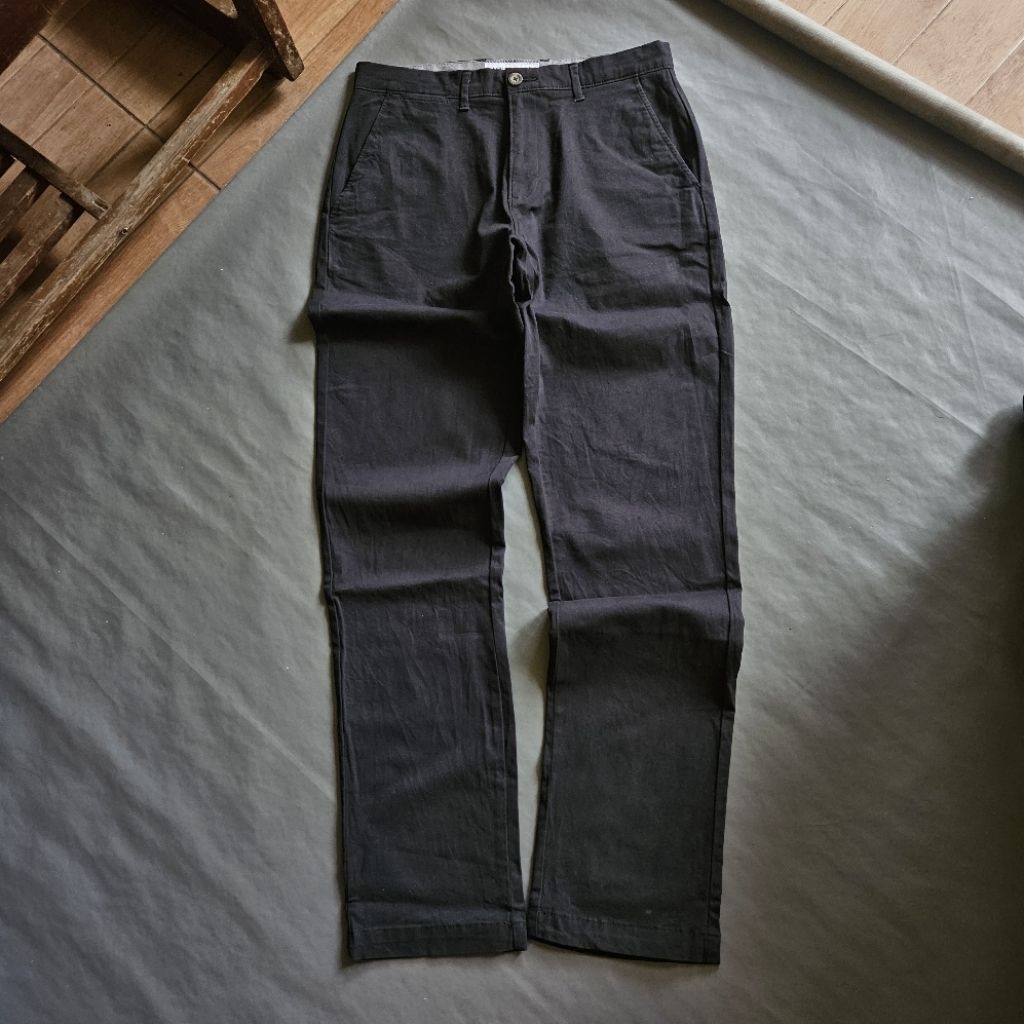 Celana Chino slim straight fit bahan melar japan brand amazon essentials