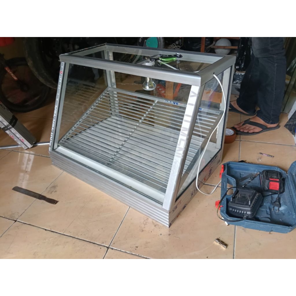 etalase chiken custom