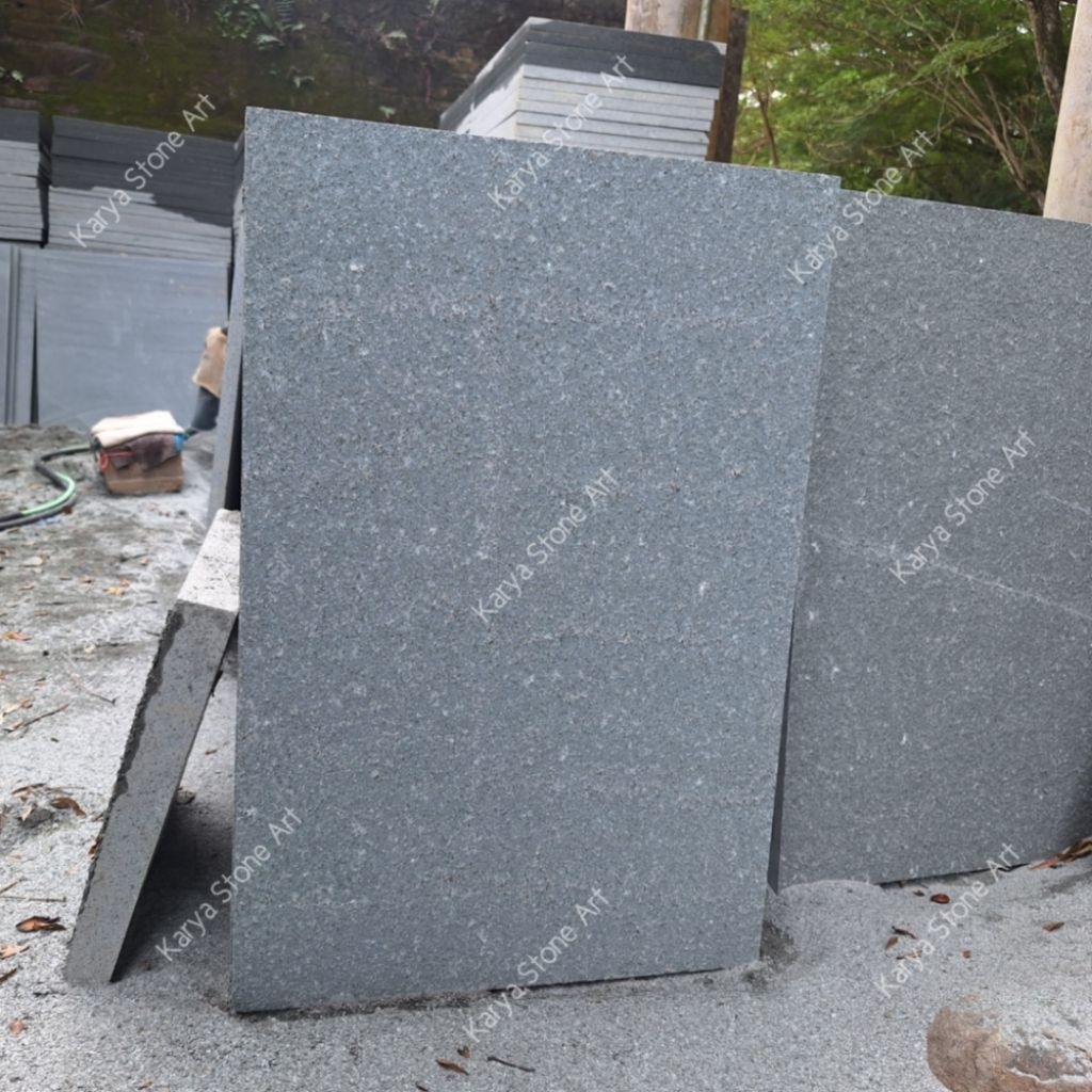 Andesit Bakar 40x60 | Batu Granit Bakar | Andesit Abu2 Bakar