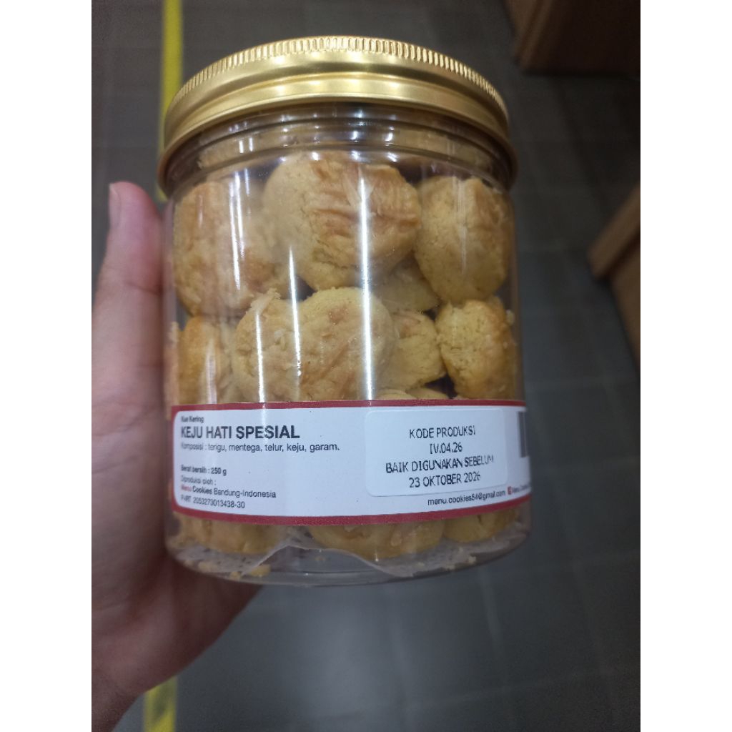 Menu cookies keju hati special jar L (250gr)