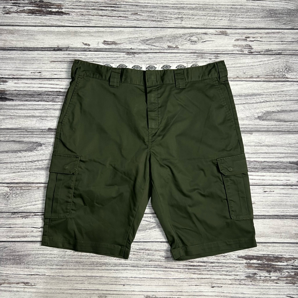 celana pendek cargo dickies