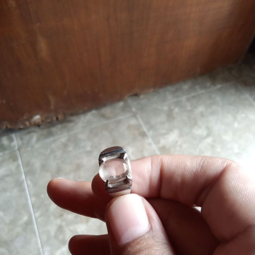 ketcubung air / white safir