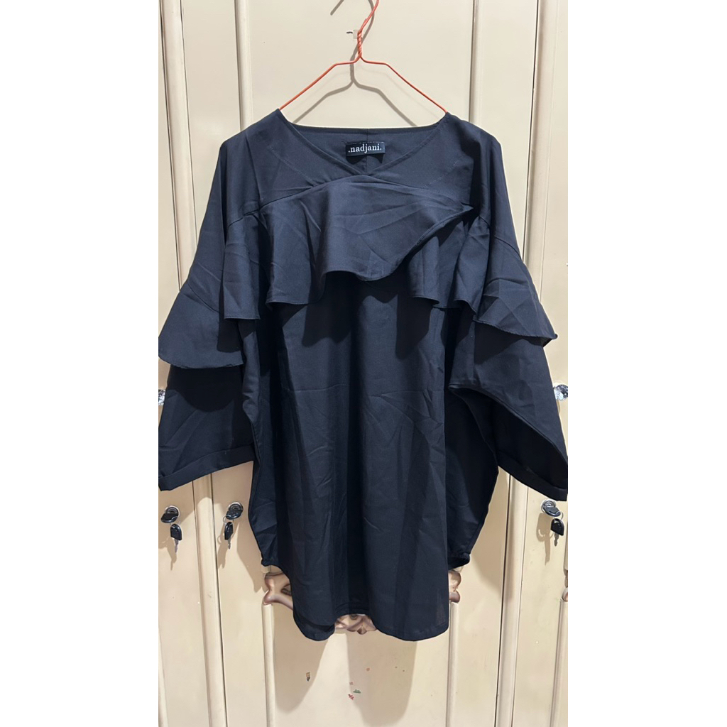 Preloved Blouse Nadjani Hitam All size