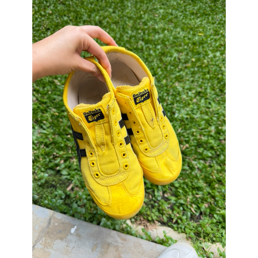 Onitsuka Tiger Yellow size 37