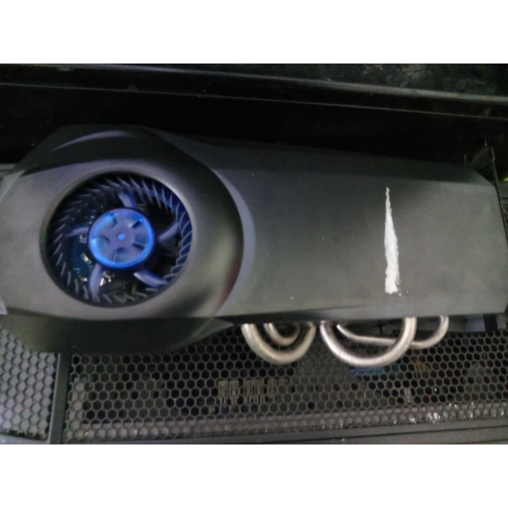 VGA HIS Radeon R9 280 IceQ 3GB no display