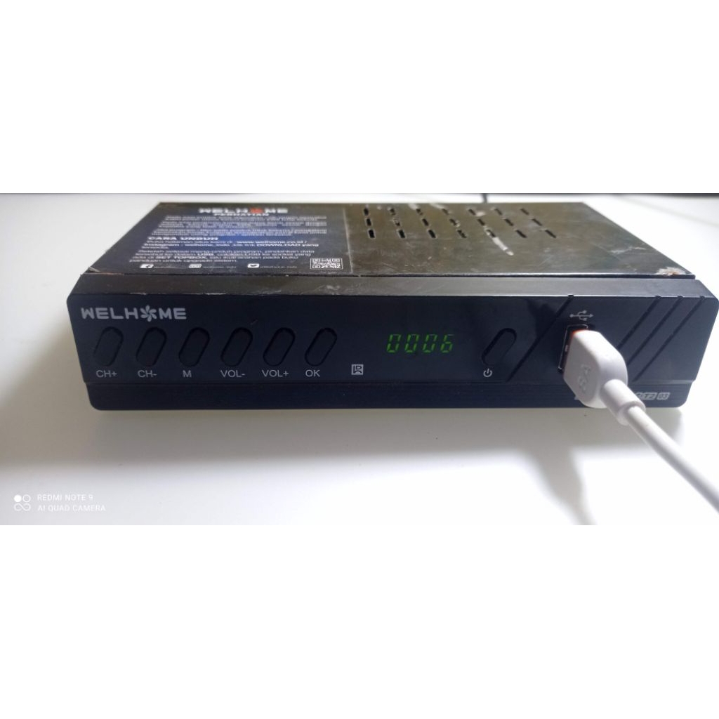 STB WELHOME CROWN DVBT2 03 RUSAK PSU PAKAI CHARGER HP
