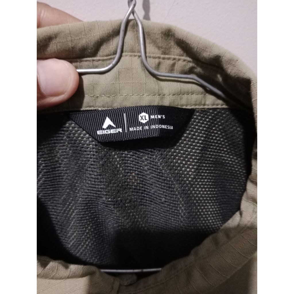 kemeja eiger black borneo