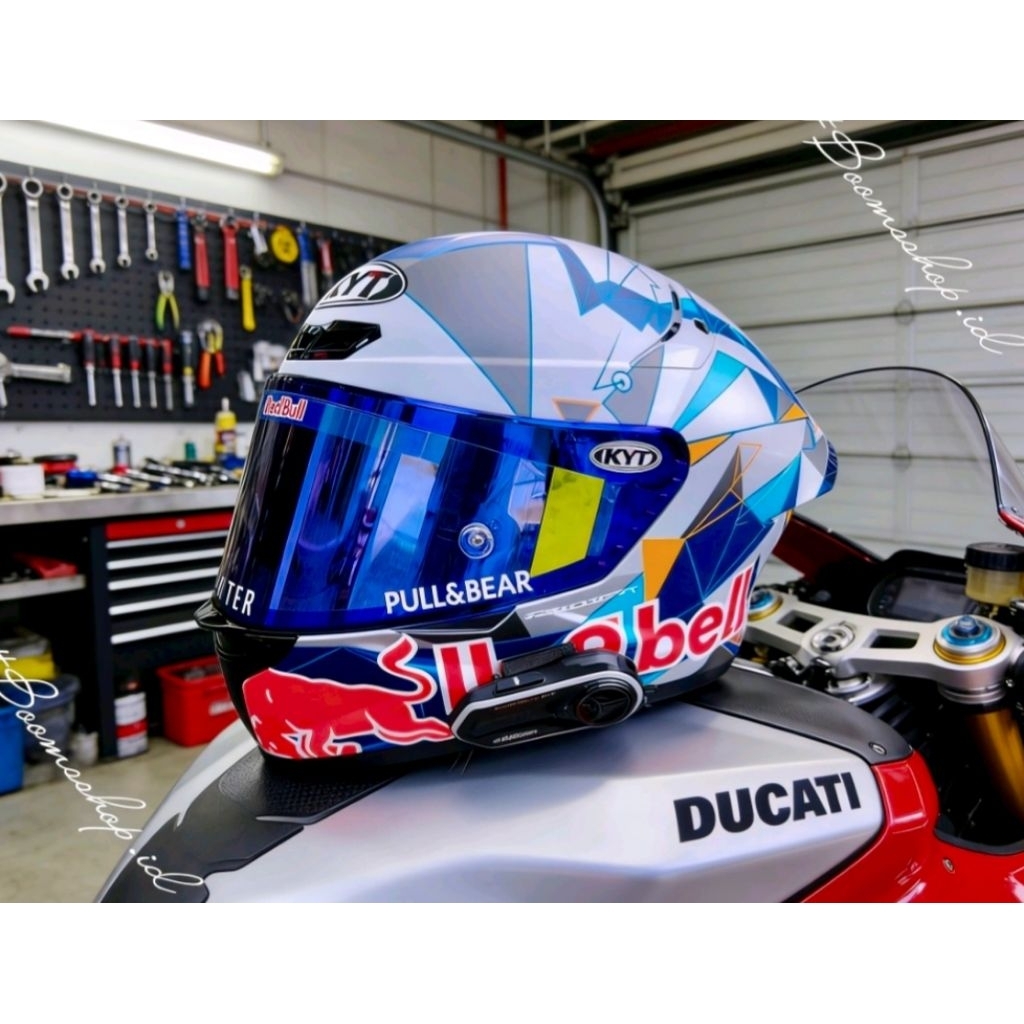 helm tt course repaint livery polespargaro