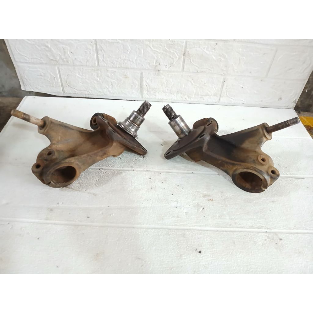 Knuckle Belakang (HARGA SEPASANG) Suzuki Esteem 1.3cc