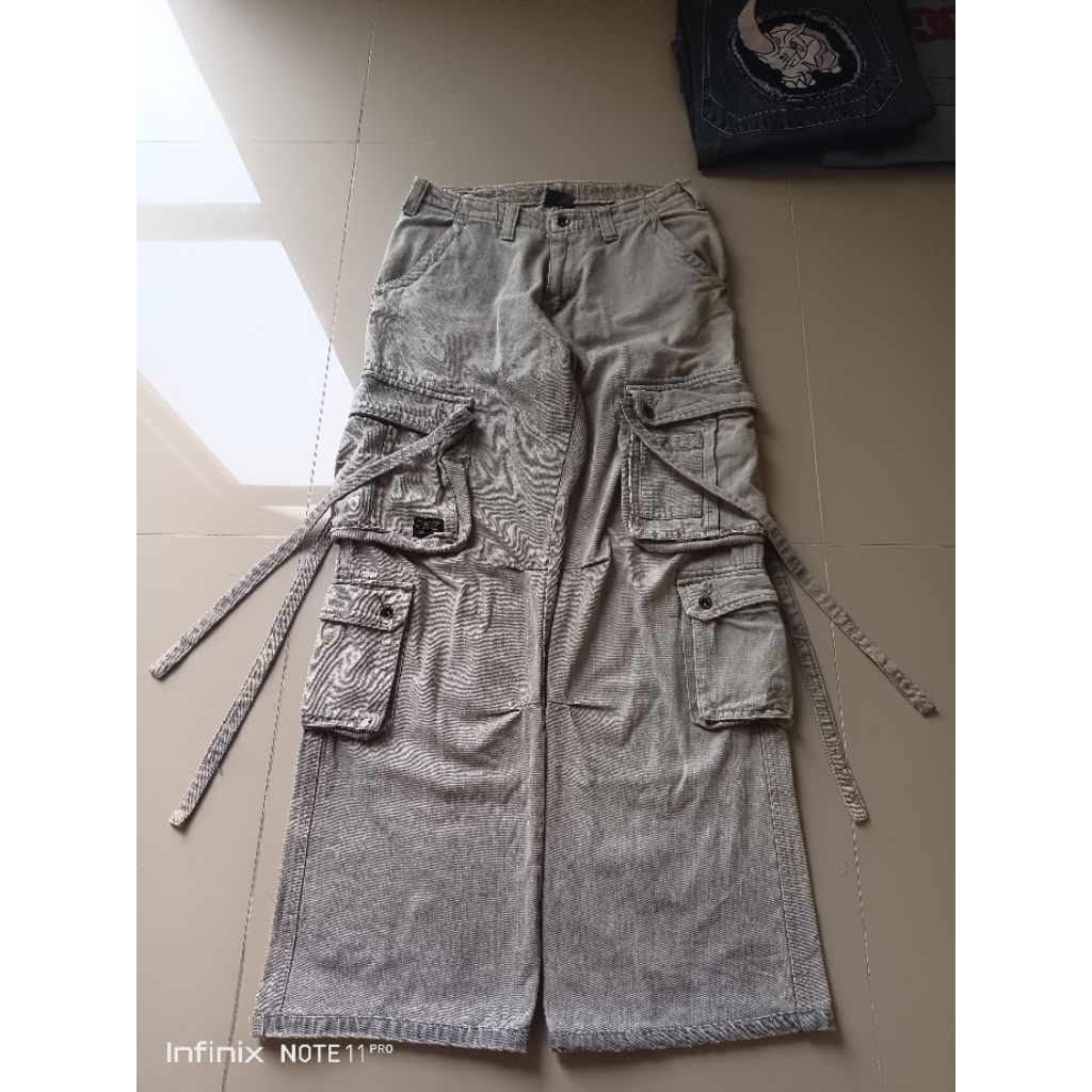 Celana Jeans Cargo Multipocket, not Carpenter, Selvedge, Denim, y2k, Baggy, Big Pocket, Cellpocket, 