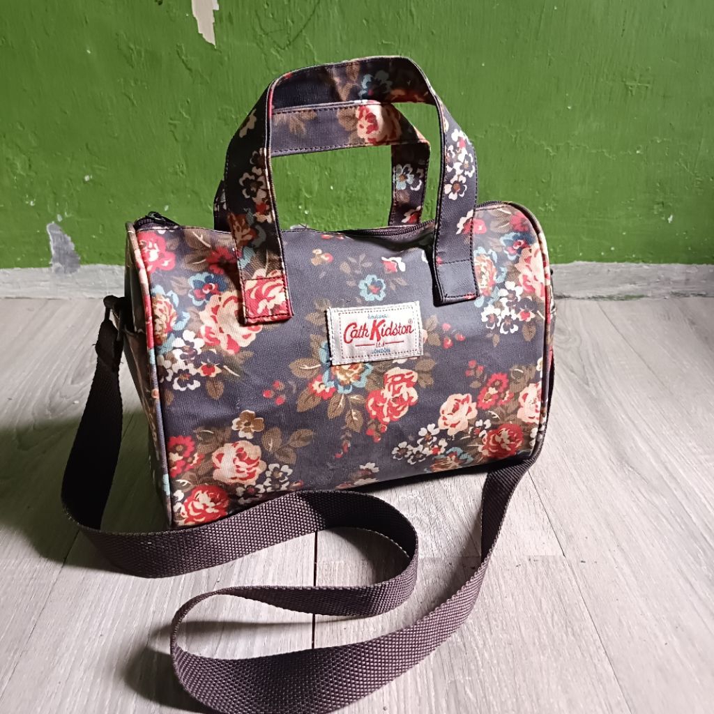 Preloved tas selempang/ tas shabby/ tas cantik/ tas bunga harian