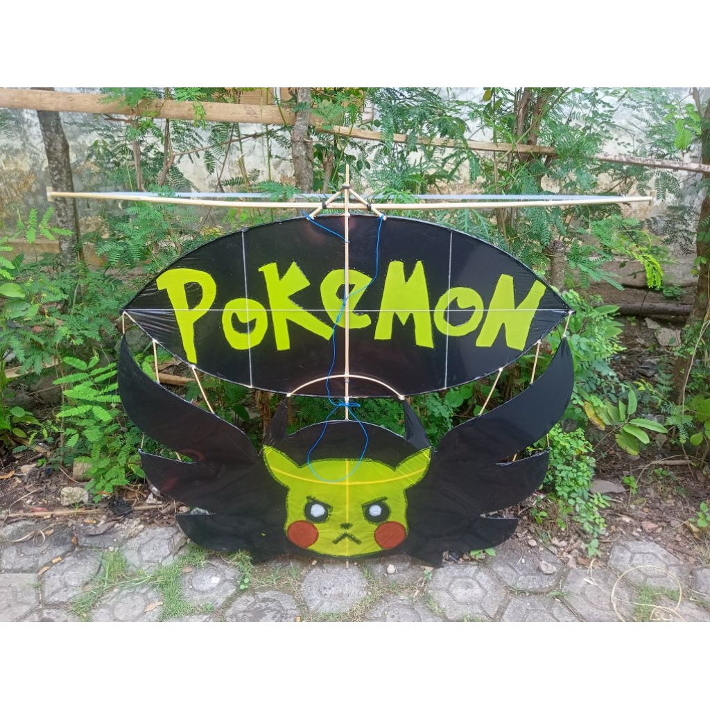 layangan ramaman murah motif Pikachu siap terbang