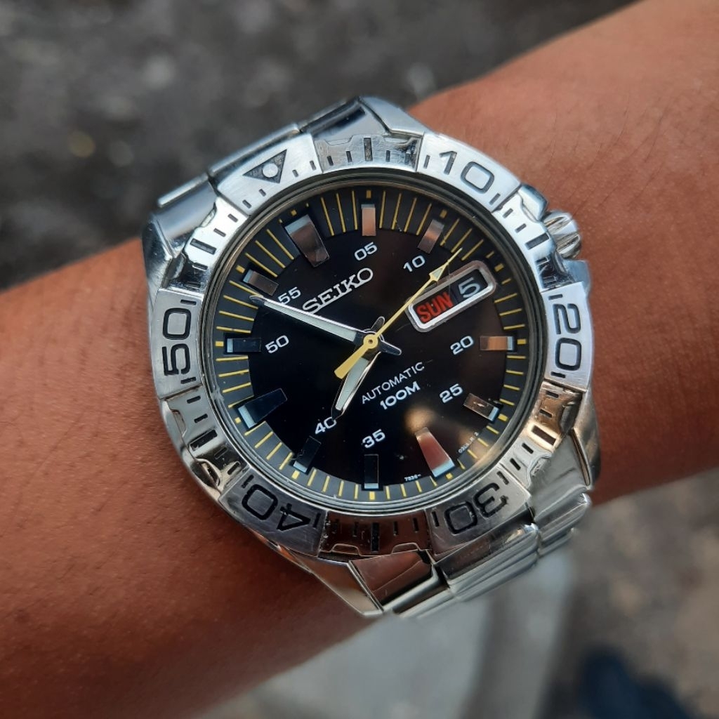 Seiko Sports Automatic Military Black Dial Limited edition 100% Full Original