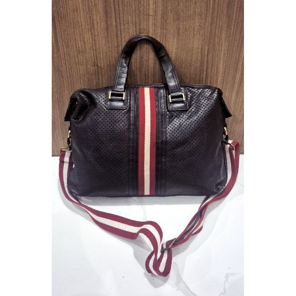 Tas minggat/tas kerja/  tote Bally vintage