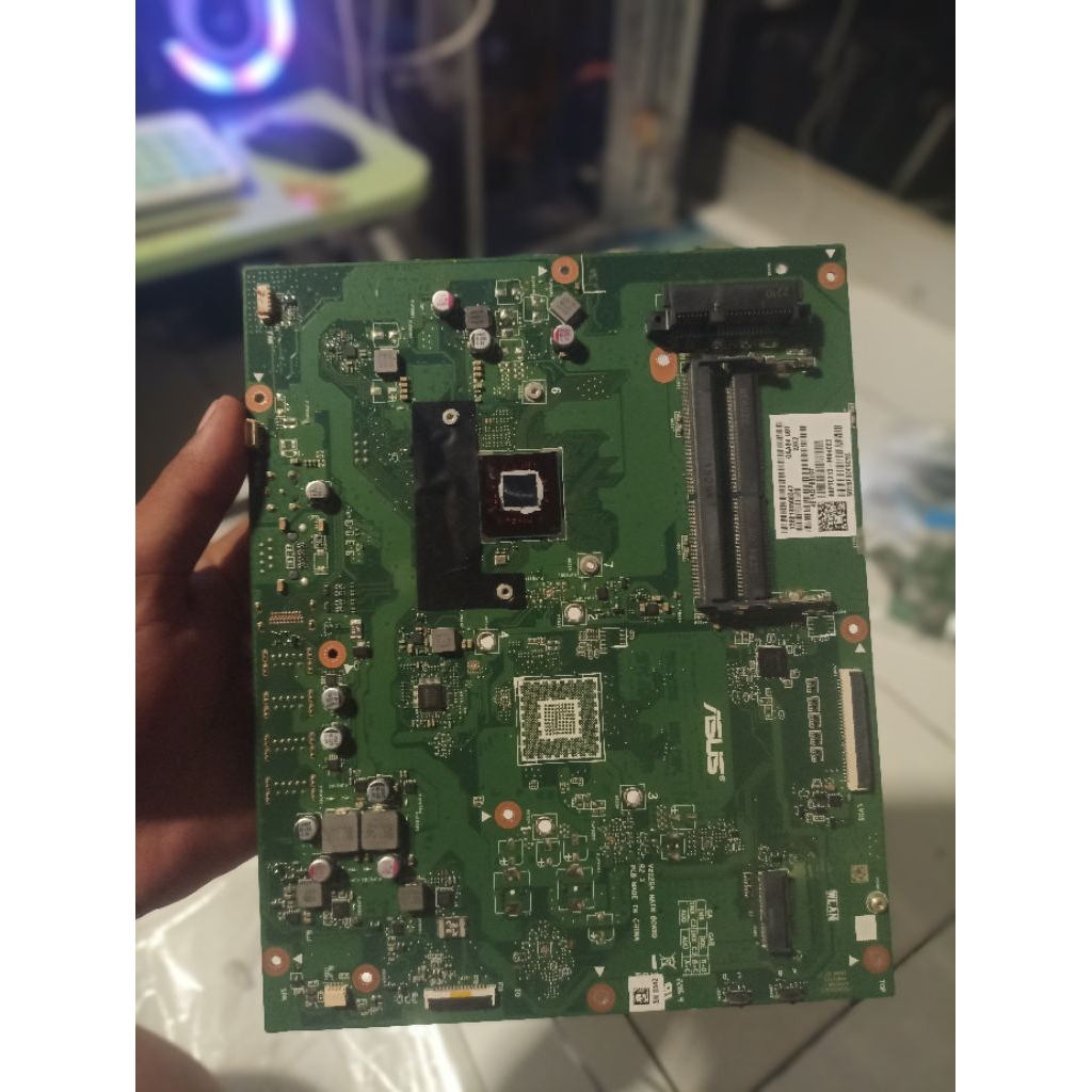 Motherboard PC AIO ASUS V222GA core i3 gen 8 normal