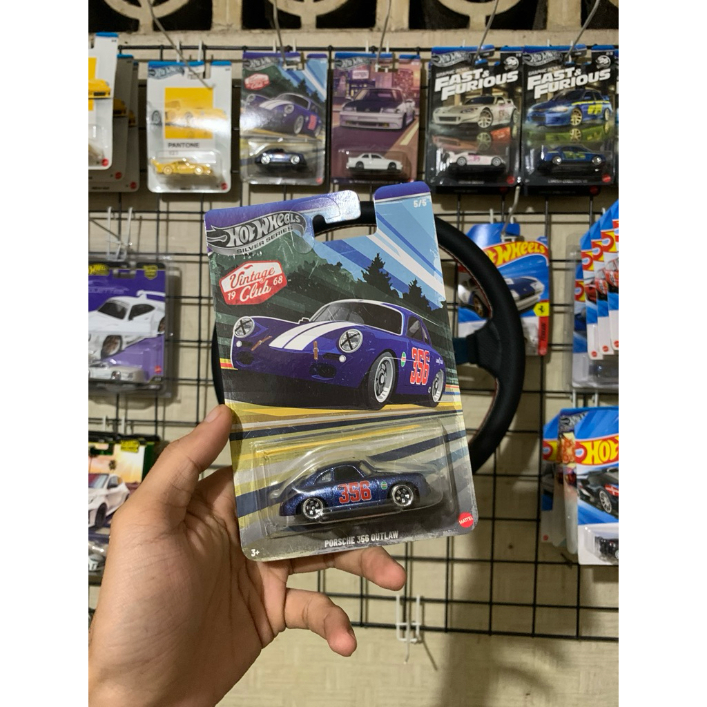 Hot Wheels Porsche Outlaw 365